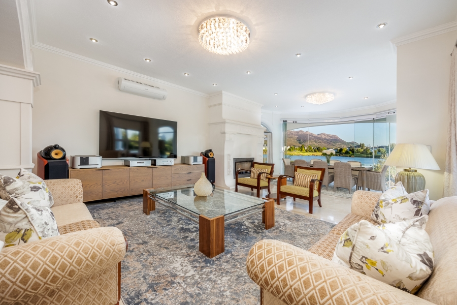 5 Bedroom Property for Sale in Val De Vie Estate Western Cape